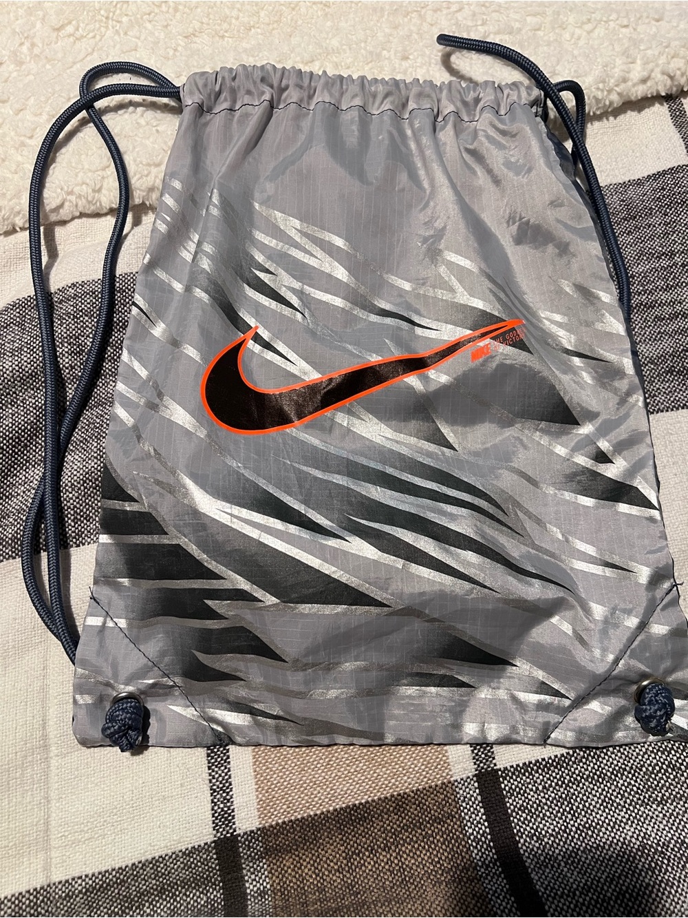 Nike The Goddess of Victory Small Polyester Drawstring Gym Bag Gray/Black/Orange